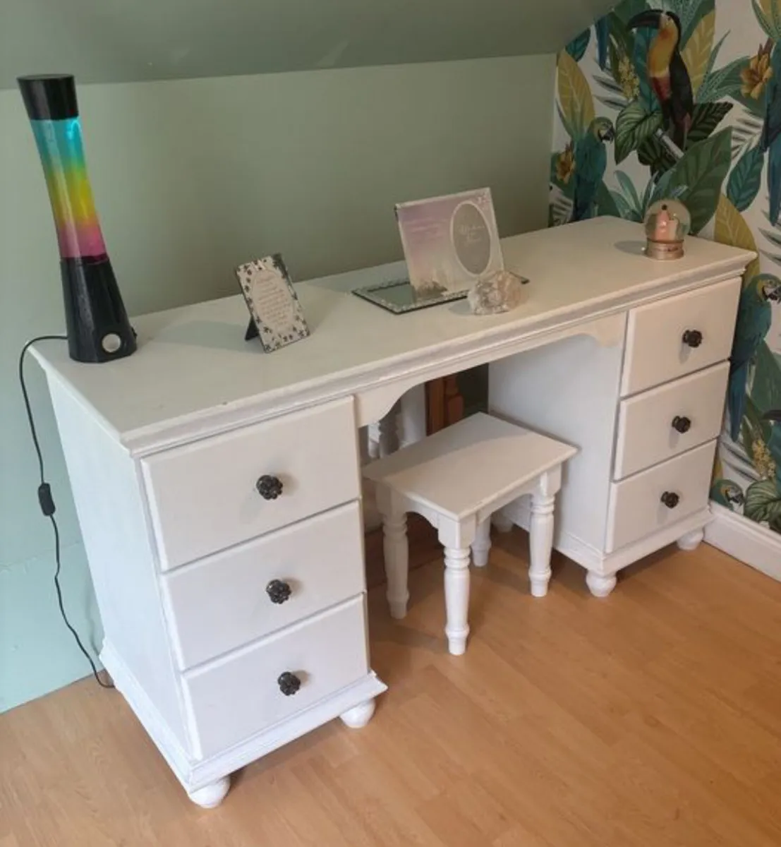 Dressing table and stool - Image 2