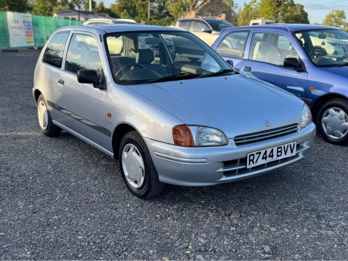 Toyota Starlet Sun Roof - Image 4