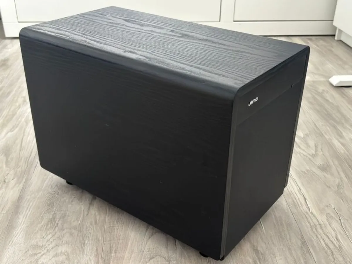 Jamo Active Sub 260 - Excellent Condition - Image 1