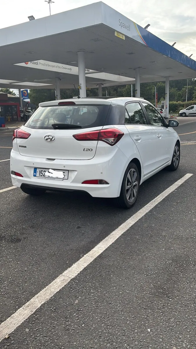 Hyundai I20 Deluxe - Image 2