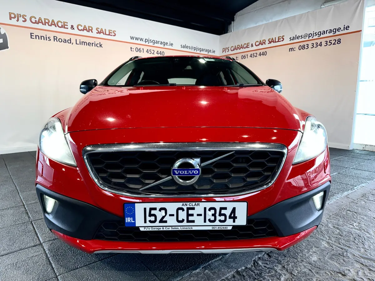 Volvo V40 2015 - Image 3