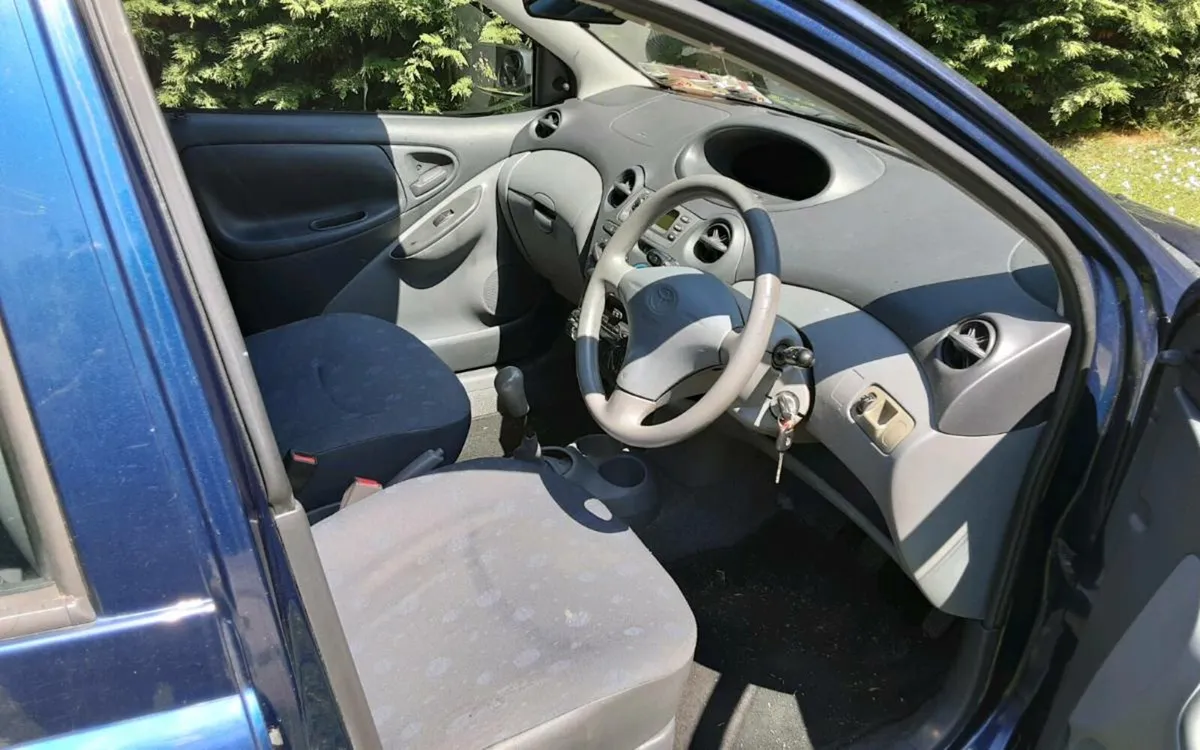 Toyota yaris 1.0 Lady owned nctd - Image 4