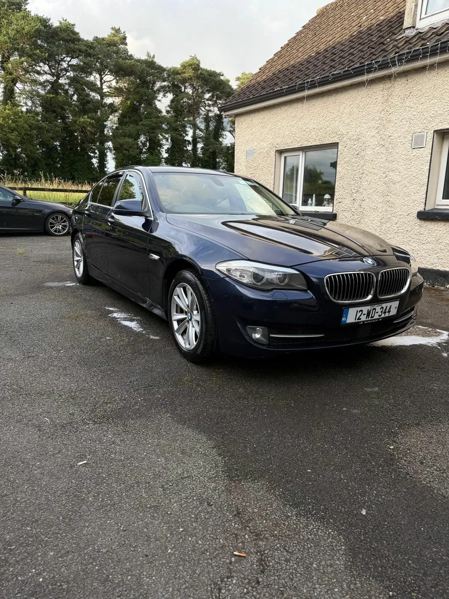 BMW 5-Series 2012 - Image 1