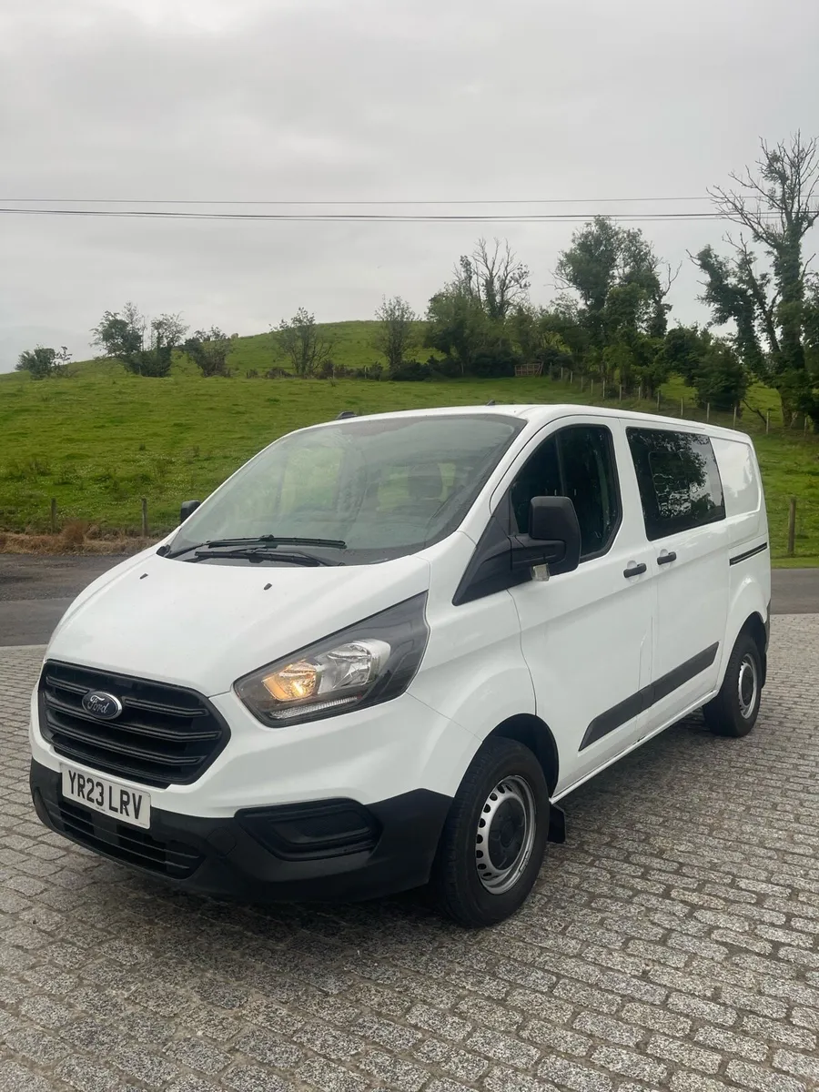 2023 Ford Transit Custom 300 Leader Eblue - Image 2