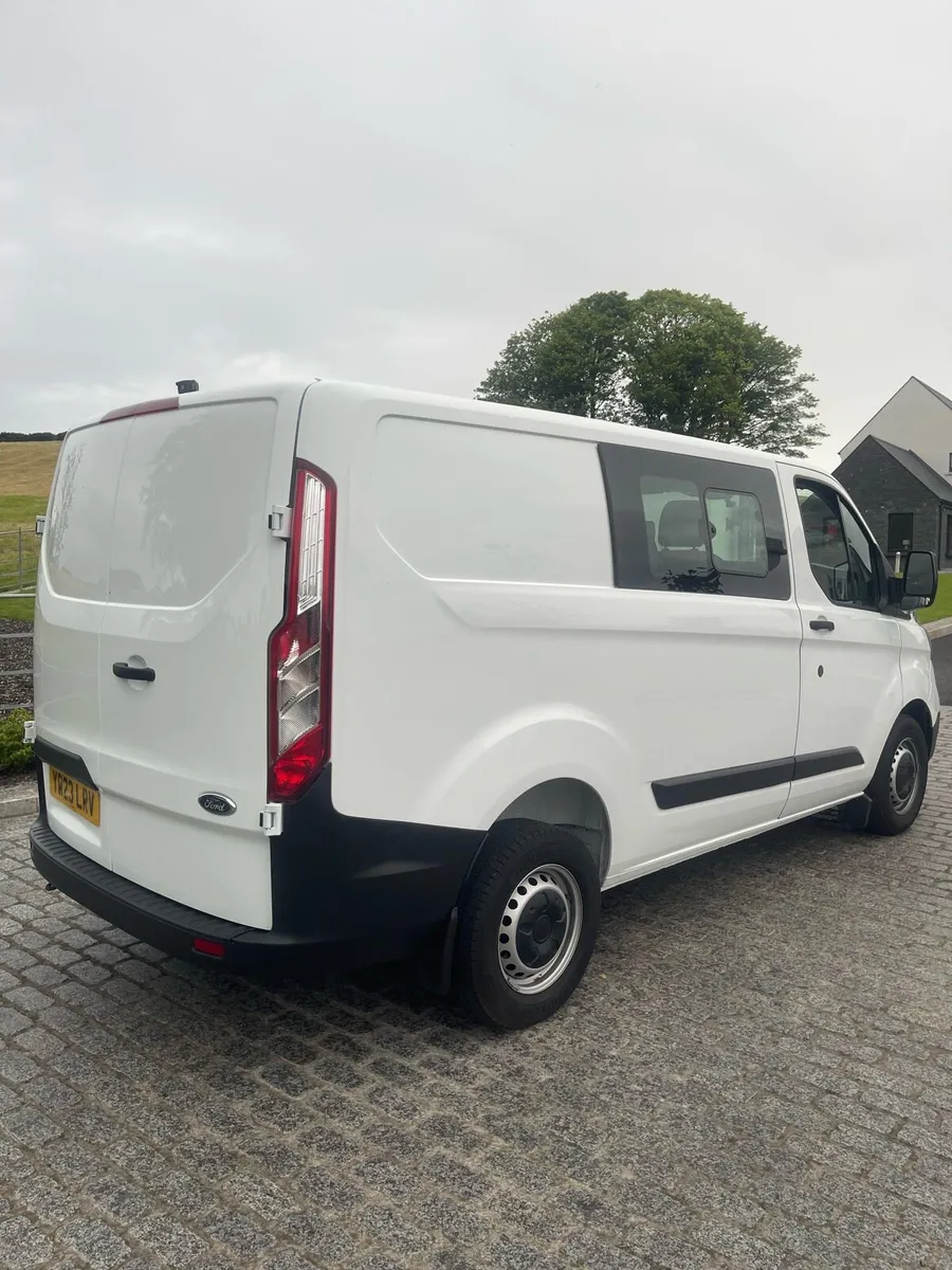 2023 Ford Transit Custom 300 Leader Eblue - Image 4
