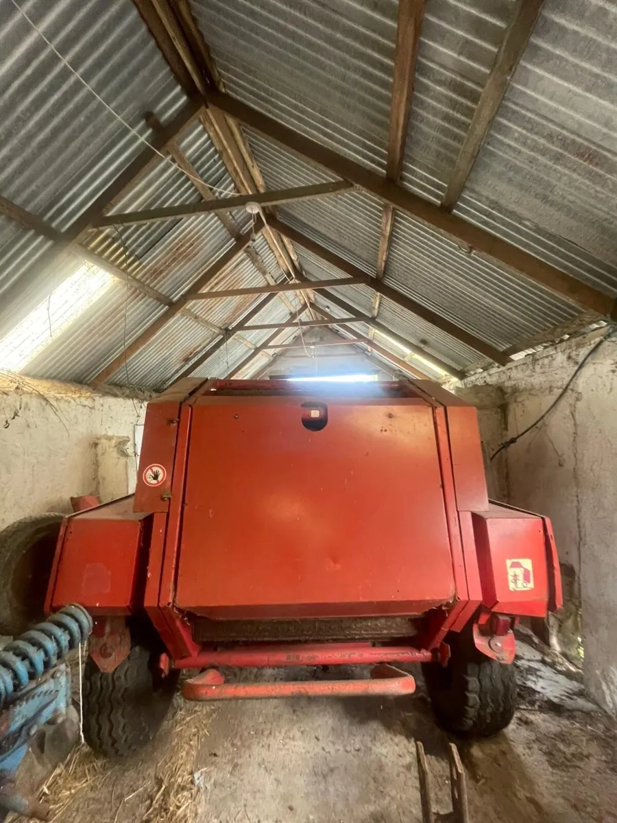 Baler - Image 2