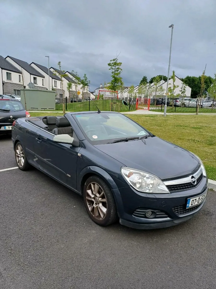 OPEL ASTRA CONVERTIBLE 2007 LOW KM - Image 2