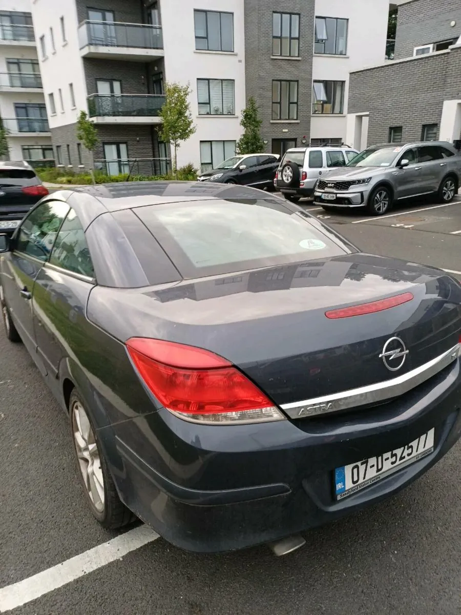 OPEL ASTRA CONVERTIBLE 2007 LOW KM - Image 4