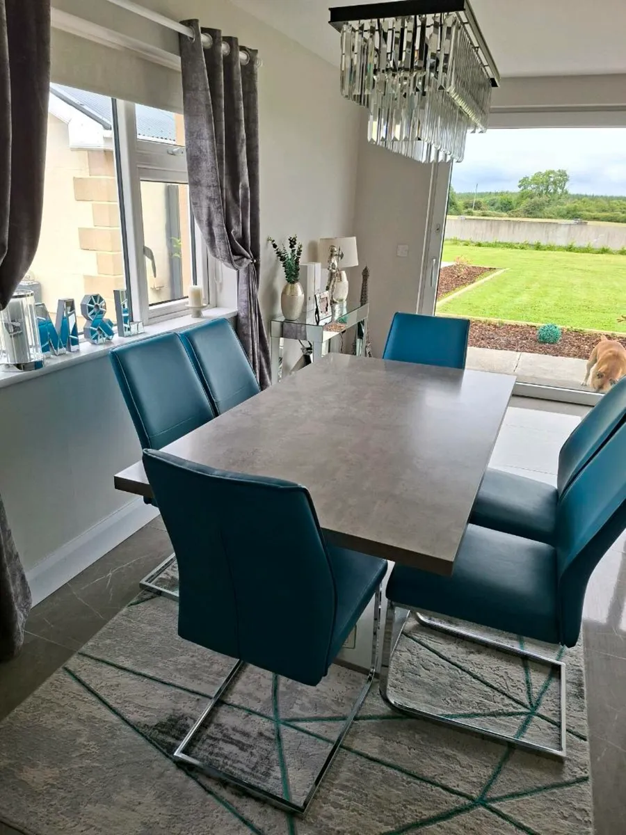 Dinning set - Image 1