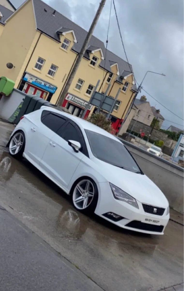 Seat Leon - Image 2