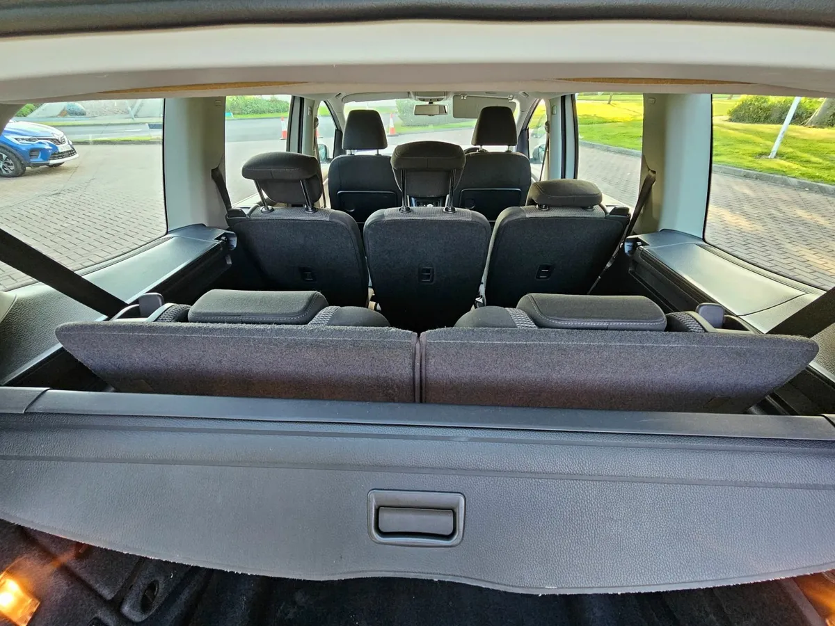 Volkswagen Sharan 2.0 TDI 7-seater - Image 2