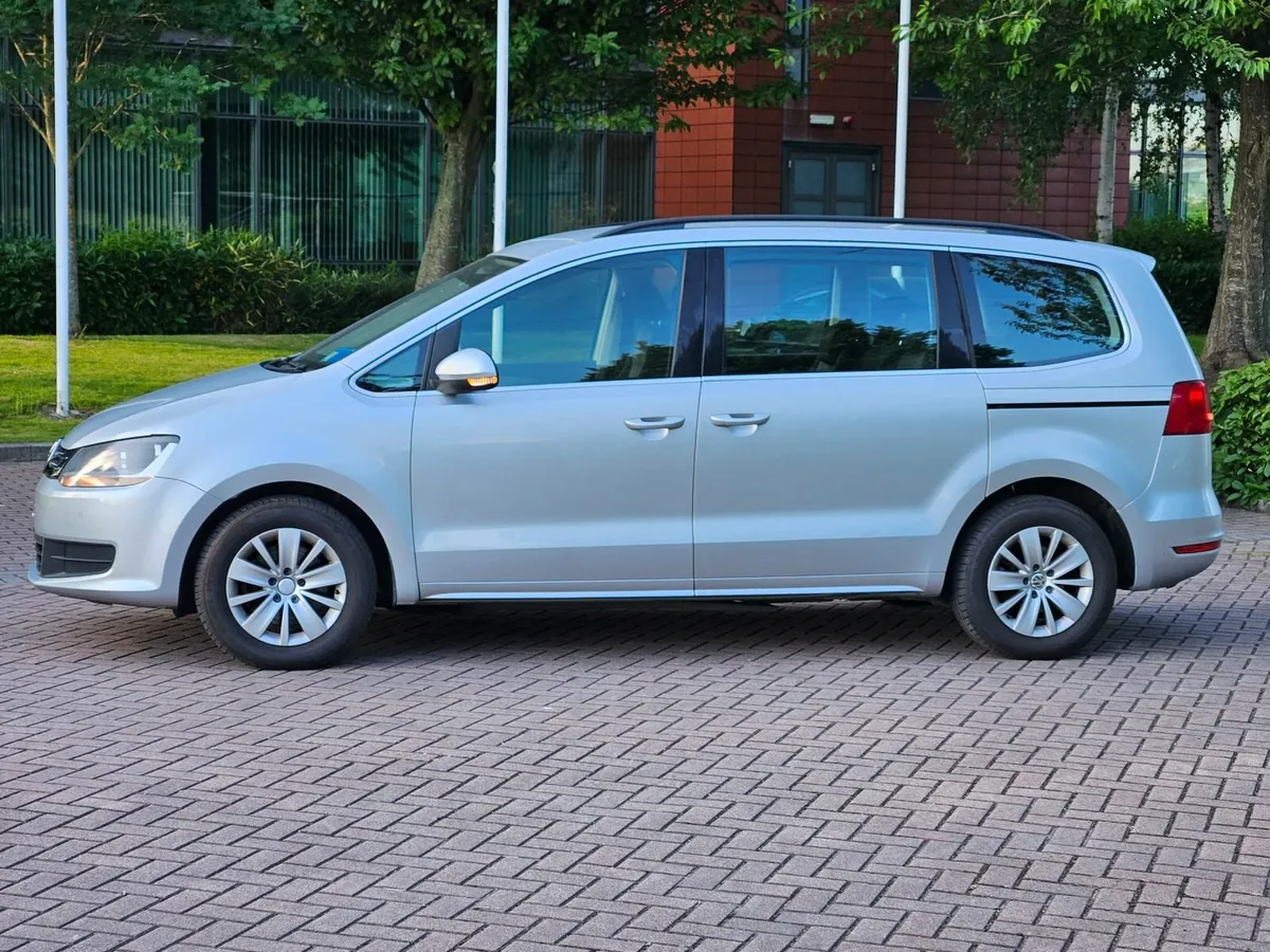 Volkswagen Sharan 2.0 TDI 7-seater - Image 4