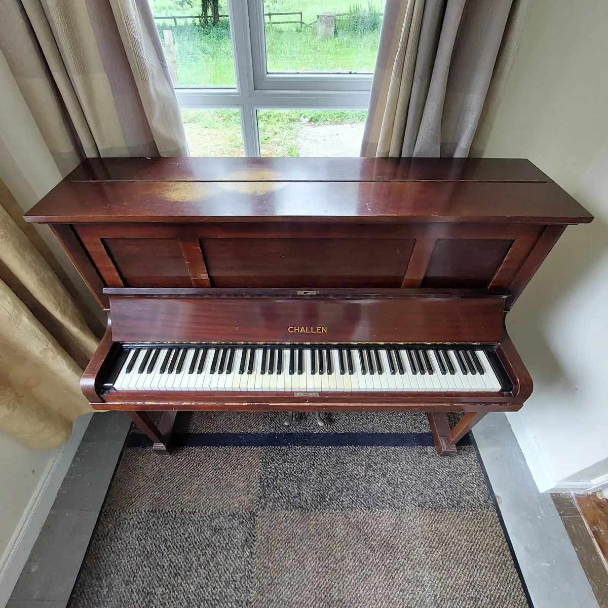 Piano - Image 2