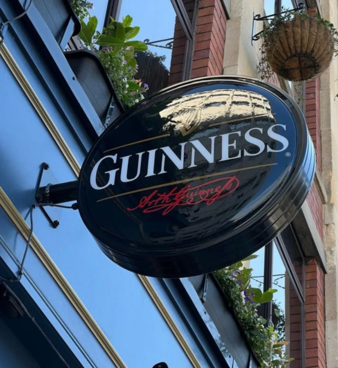 Guinness exterior sign - Image 1