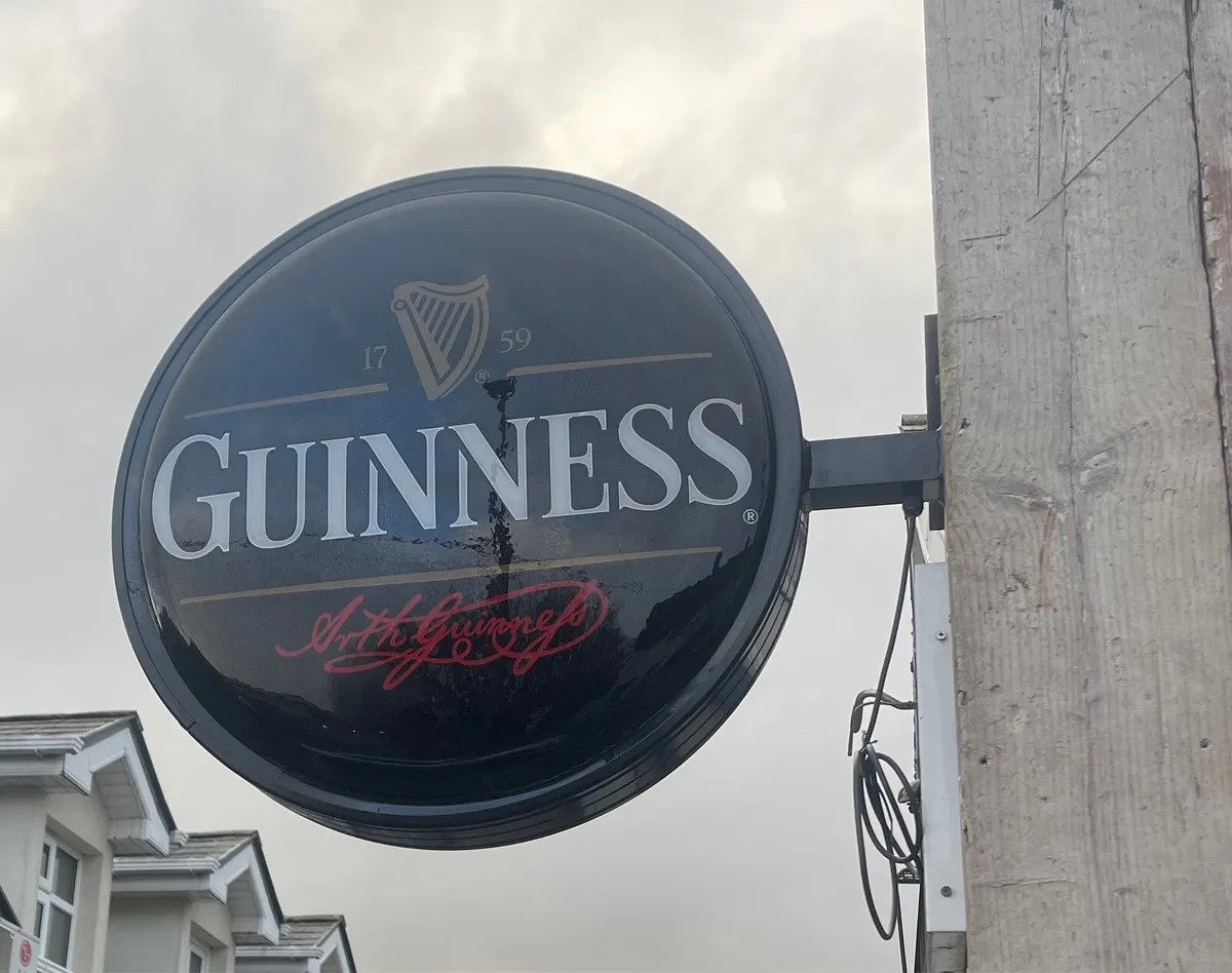 Guinness exterior sign - Image 4