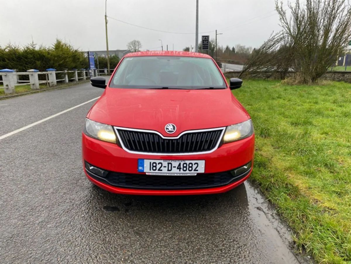 Skoda Rapid Sportback Ambition 1.4 TDI 90hp 4DR - Image 2