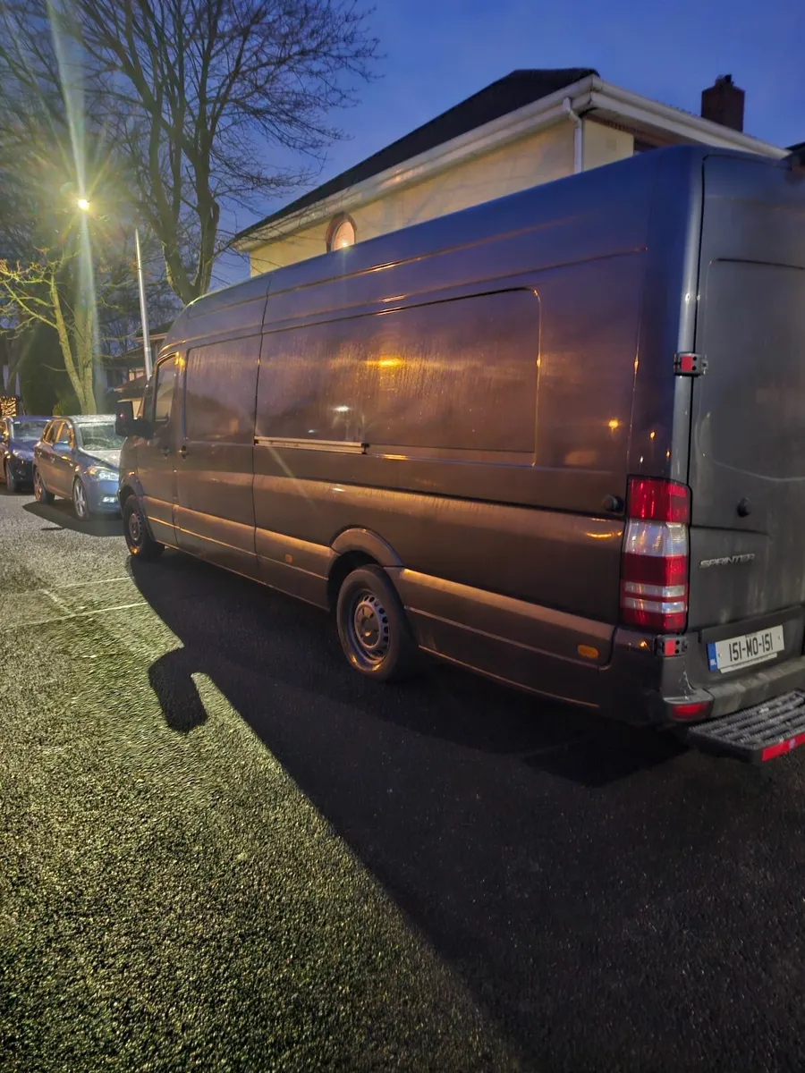 Mercedes-Benz 319 2015 - Image 3