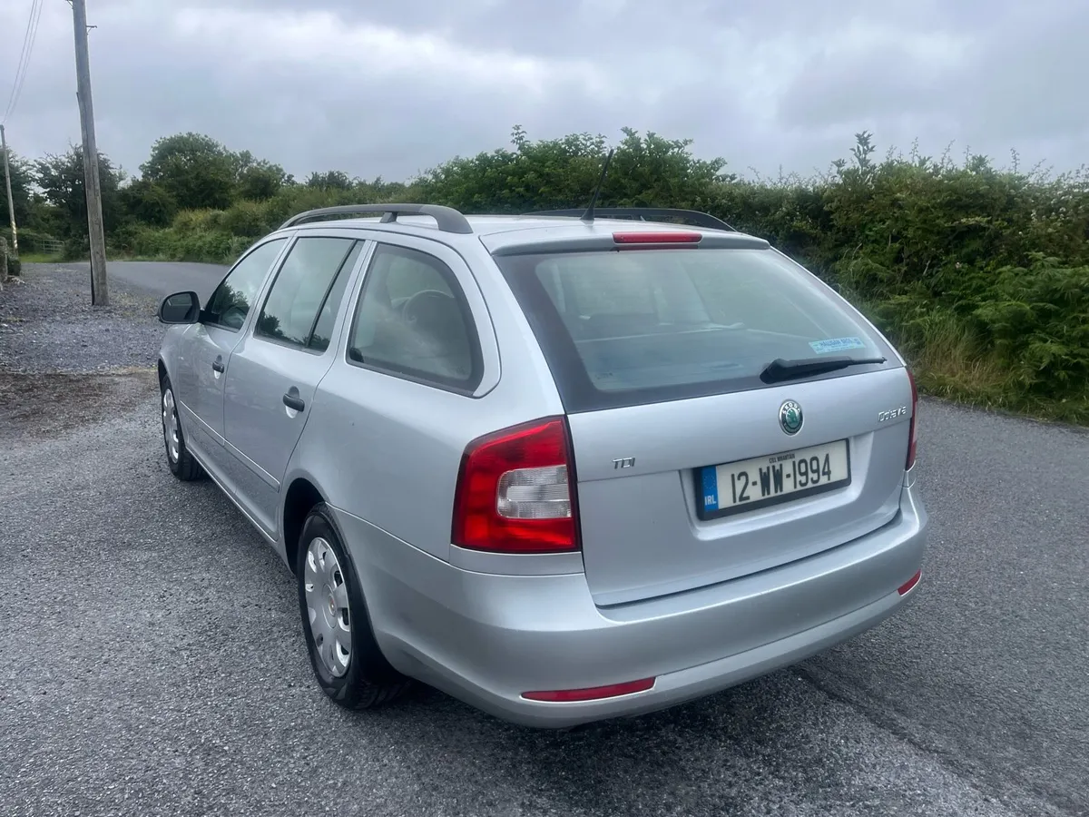 2012 Skoda Octavia tdi estate - Image 4