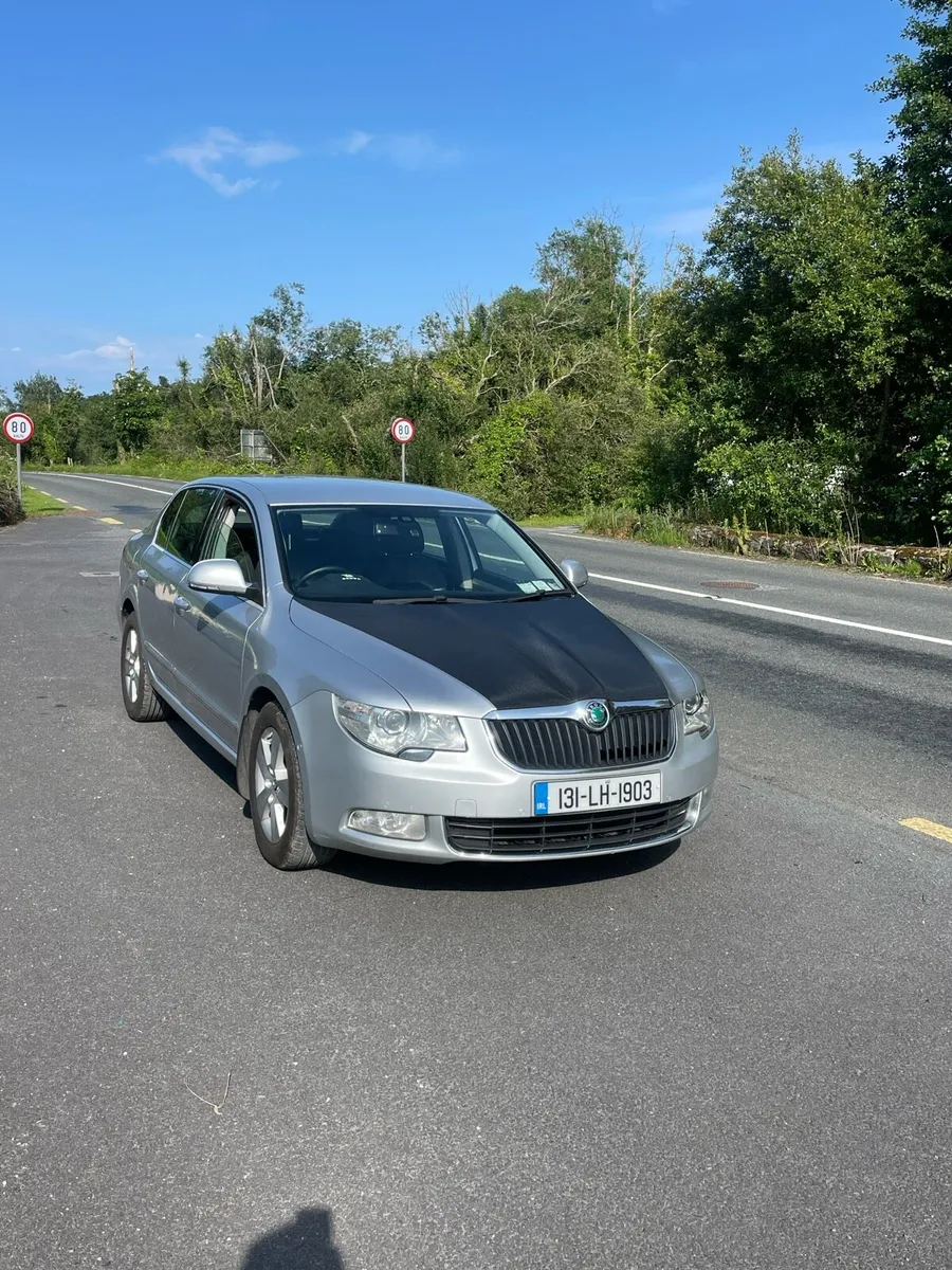 2013 Skoda Superb - Image 1