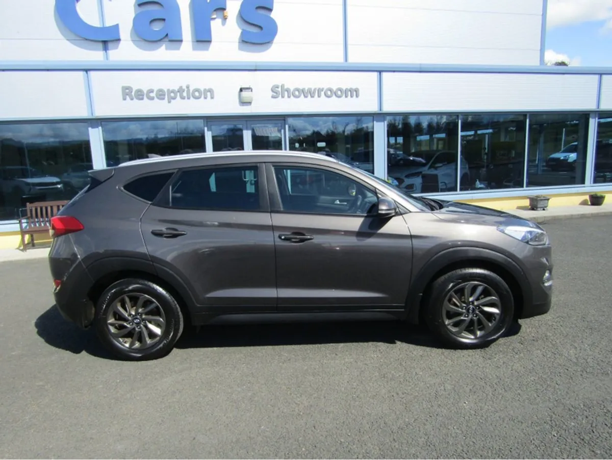 Hyundai Tucson Executive 5DR - Image 3