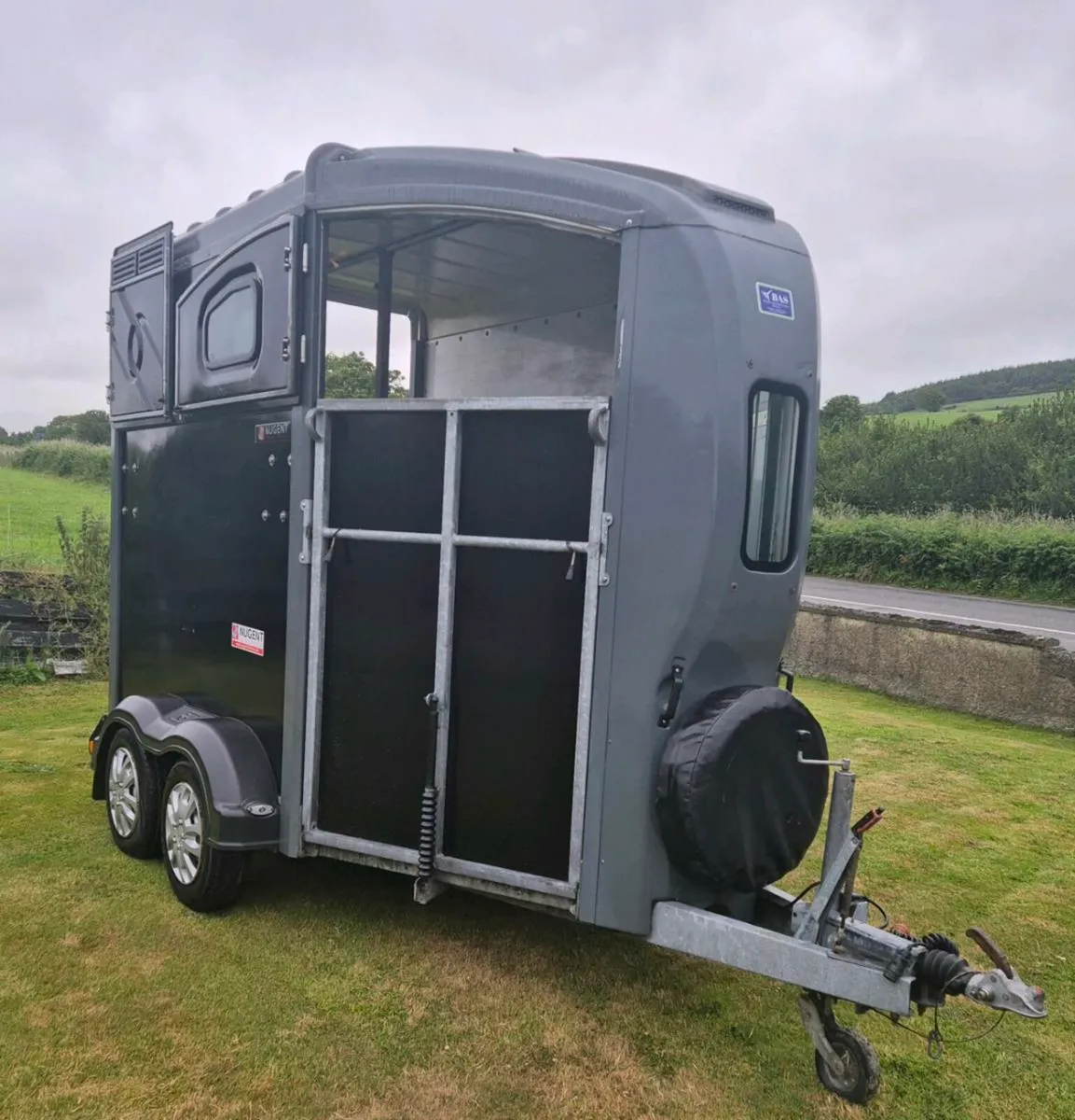 Nugent spirit 20 horsebox - Image 1