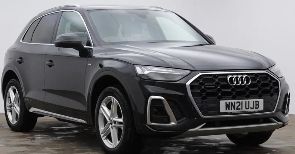 Audi Q5 2.0 TDI 40 S Line SUV 5dr Diesel S Tronic - Image 1