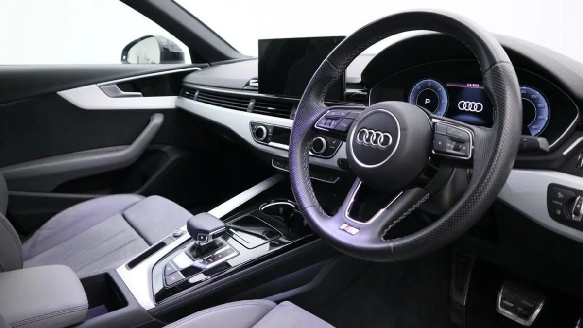 Audi A4 2.0 TDI 35 S Line Saloon 4dr Diesel S Tro - Image 4