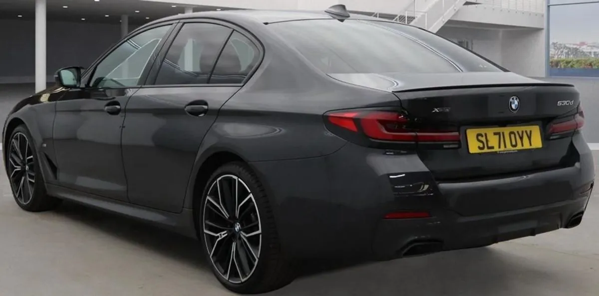BMW 5 Series 3.0 530d MHT M Sport Saloon 4dr Dies - Image 3
