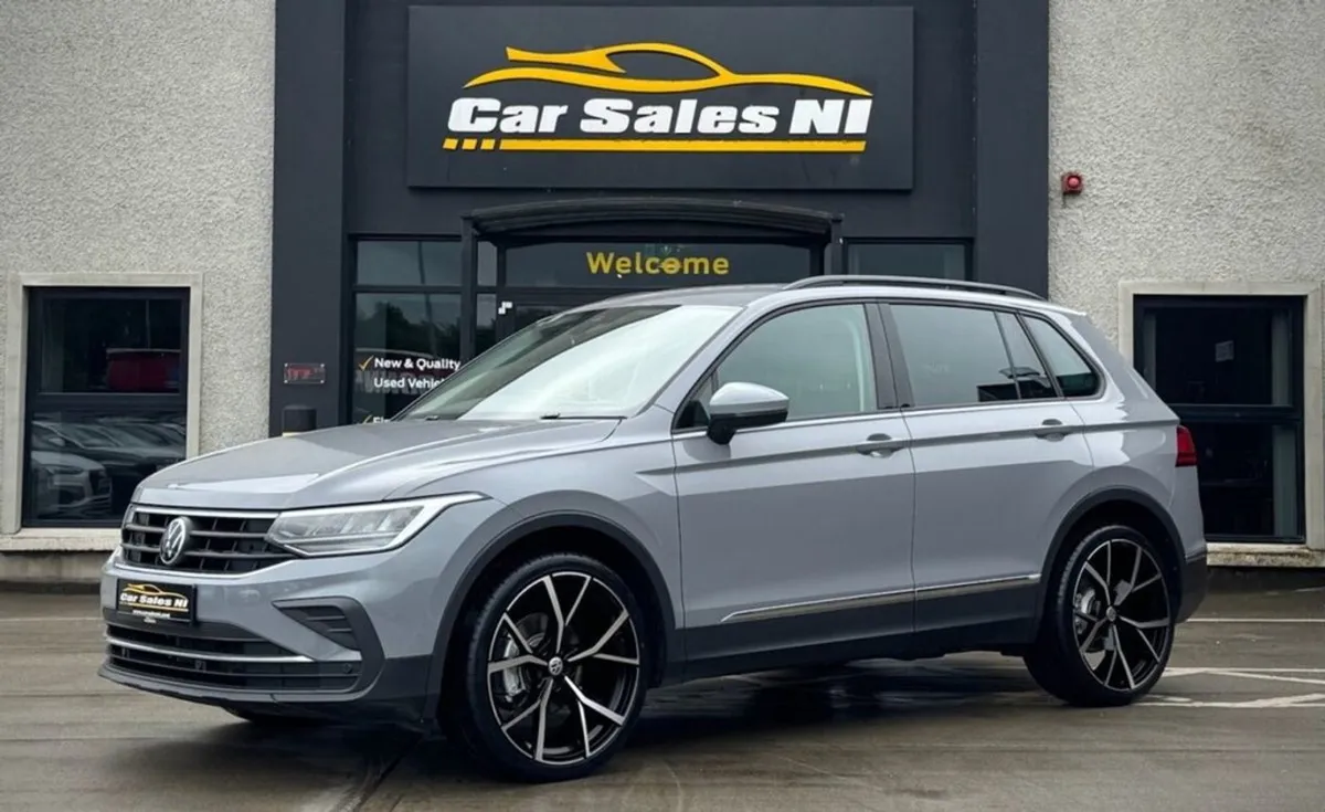 Volkswagen Tiguan 2.0 TDI Life SUV 5dr Diesel DSG - Image 2
