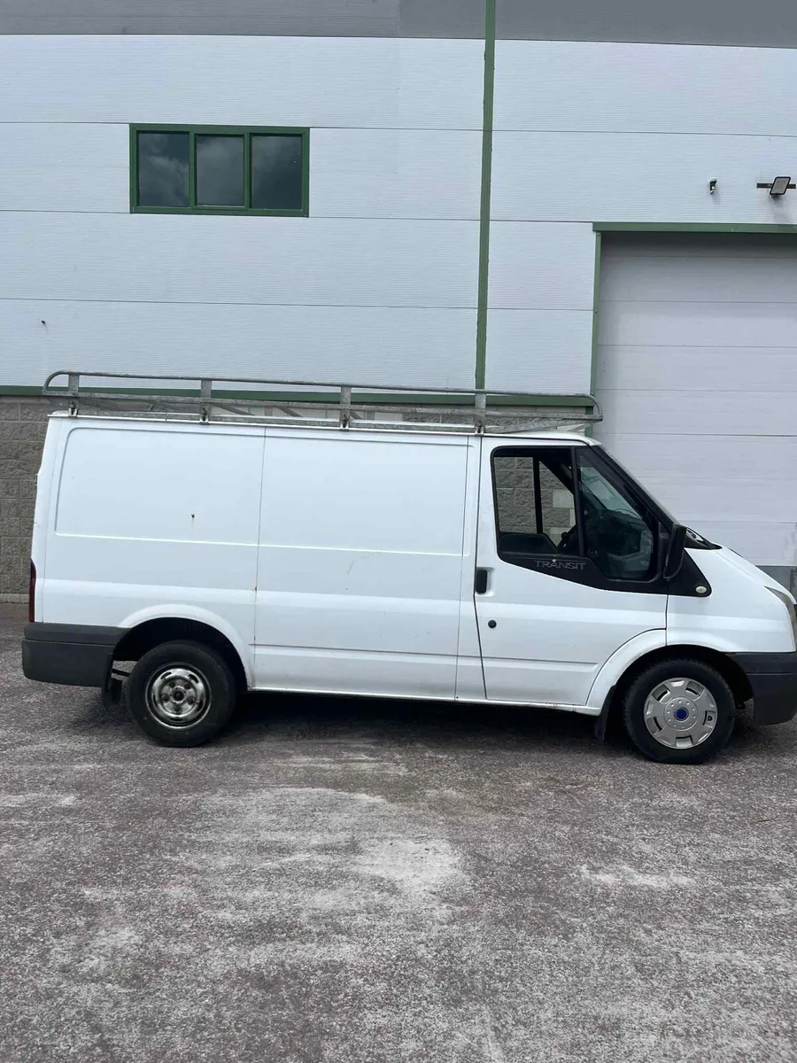 Ford Transit - Image 2