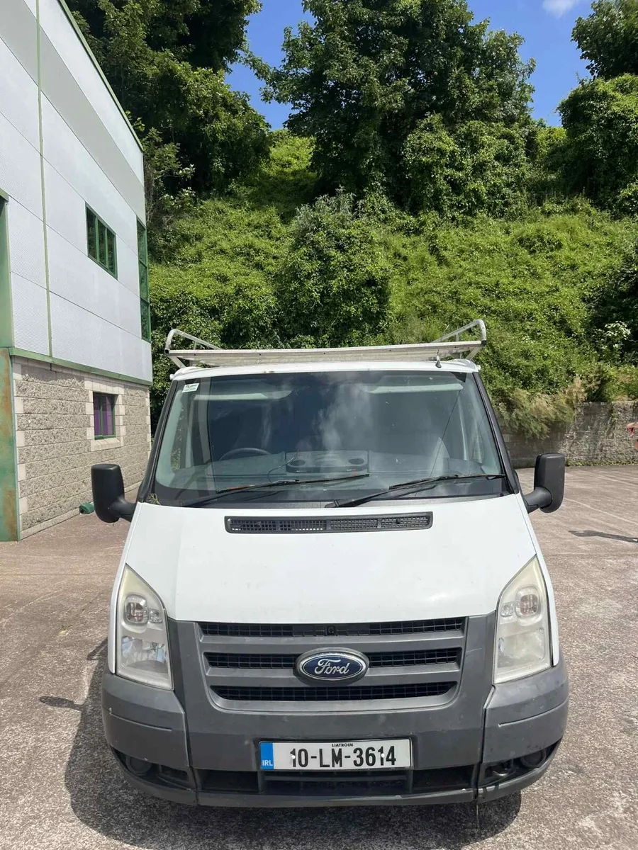 Ford Transit - Image 3