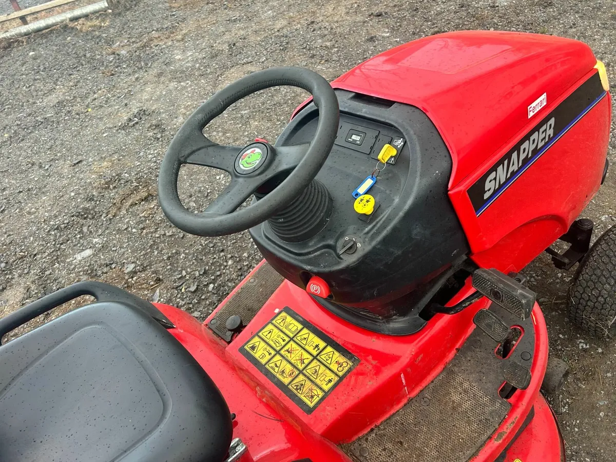 Ride on Lawnmower - Image 2