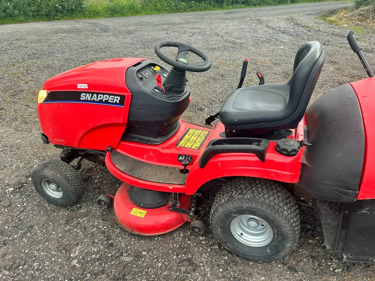 Ride on Lawnmower - Image 3