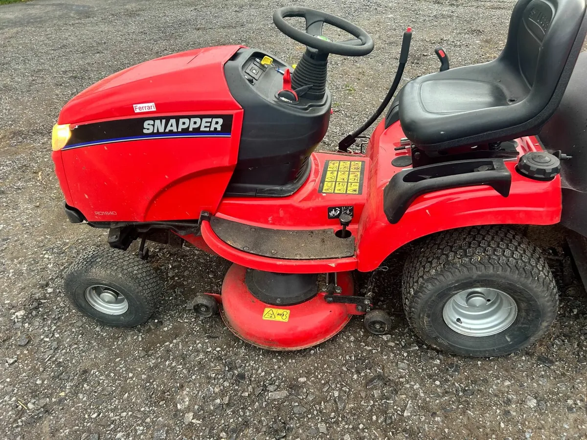 Ride on Lawnmower - Image 4