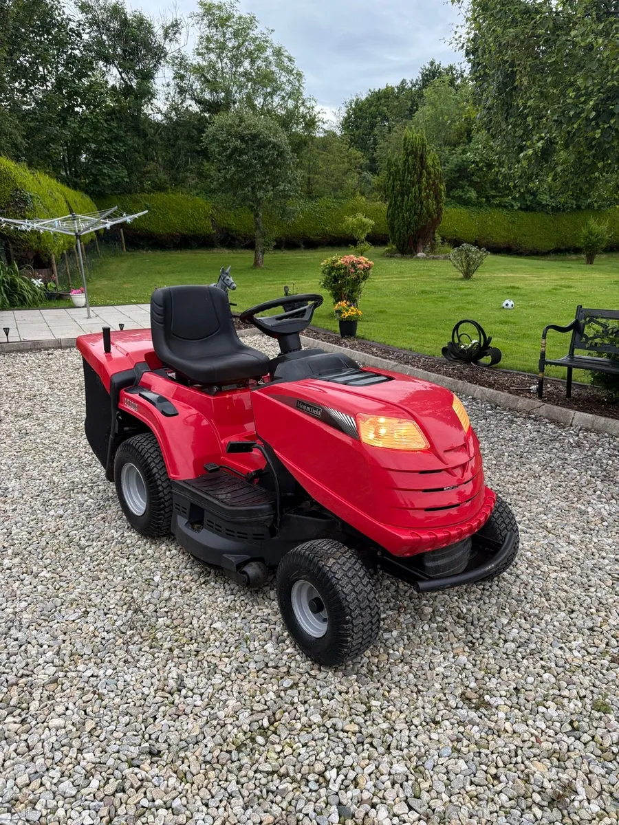 Mountfield Ride On Lawnmower - Image 2