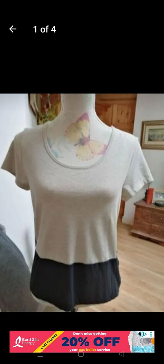Ladies two-tone with a little glitter Top,New with - Image 1