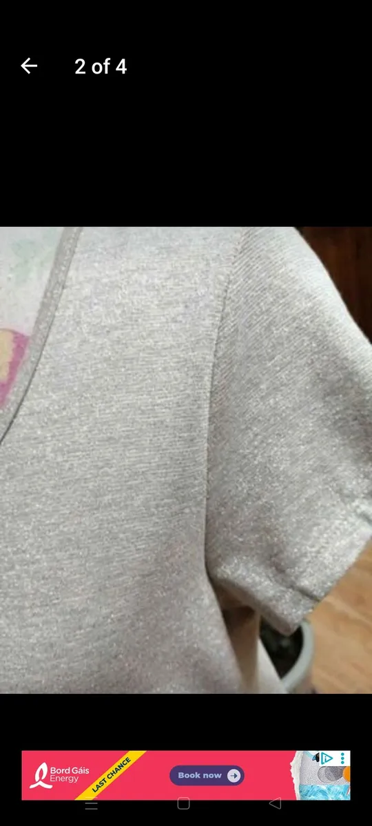 Ladies two-tone with a little glitter Top,New with - Image 2