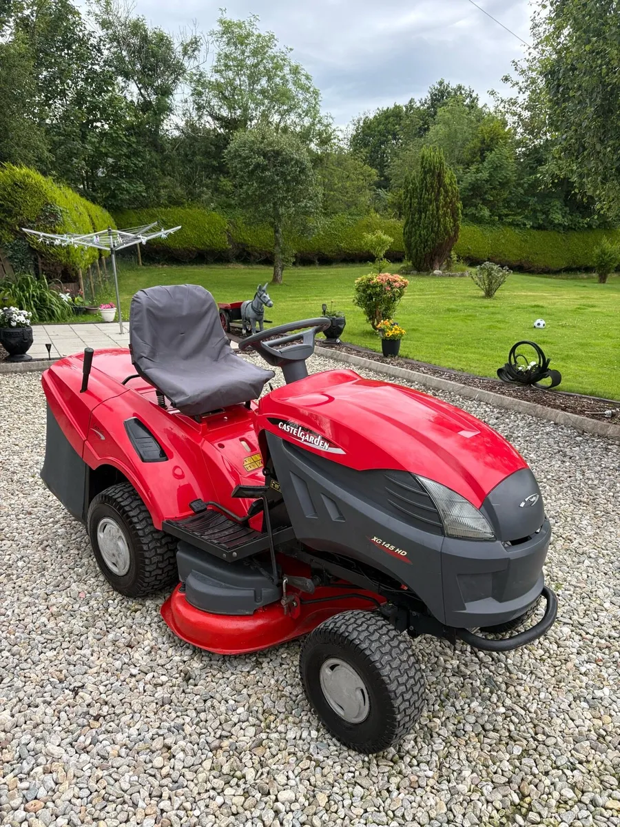 Castlegarden Ride On Lawnmower - Image 2