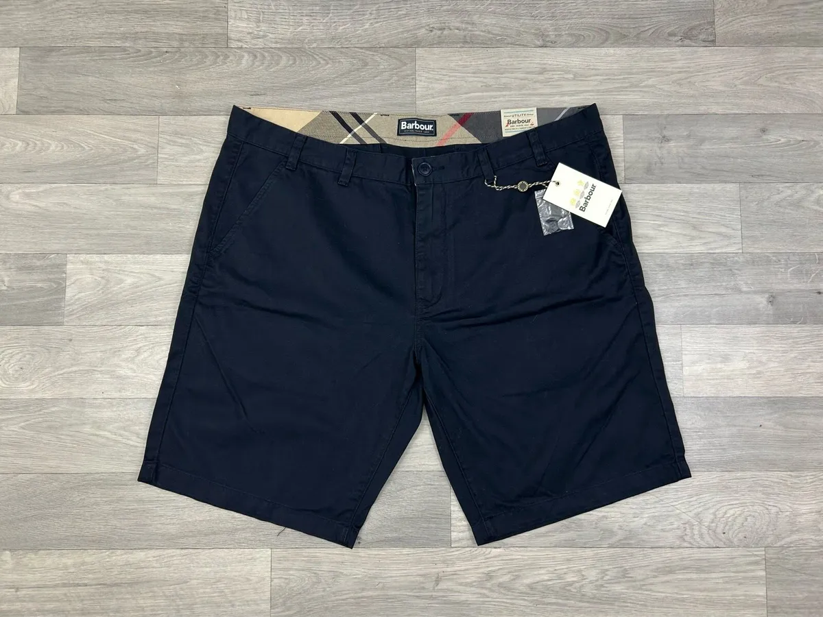 NEW Barbour Cotton Chino Shorts Mens XXL W42 - Image 1