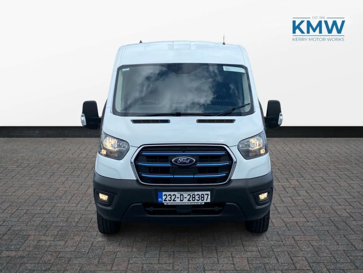 Ford Transit 350 LWB Rwd..camera/ Air Con - Image 3
