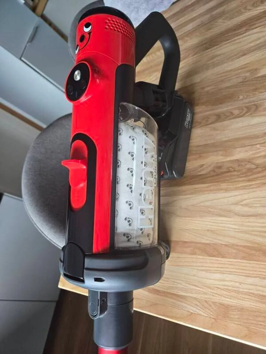 Henry Quick cordless bagged vaccuum - Image 3