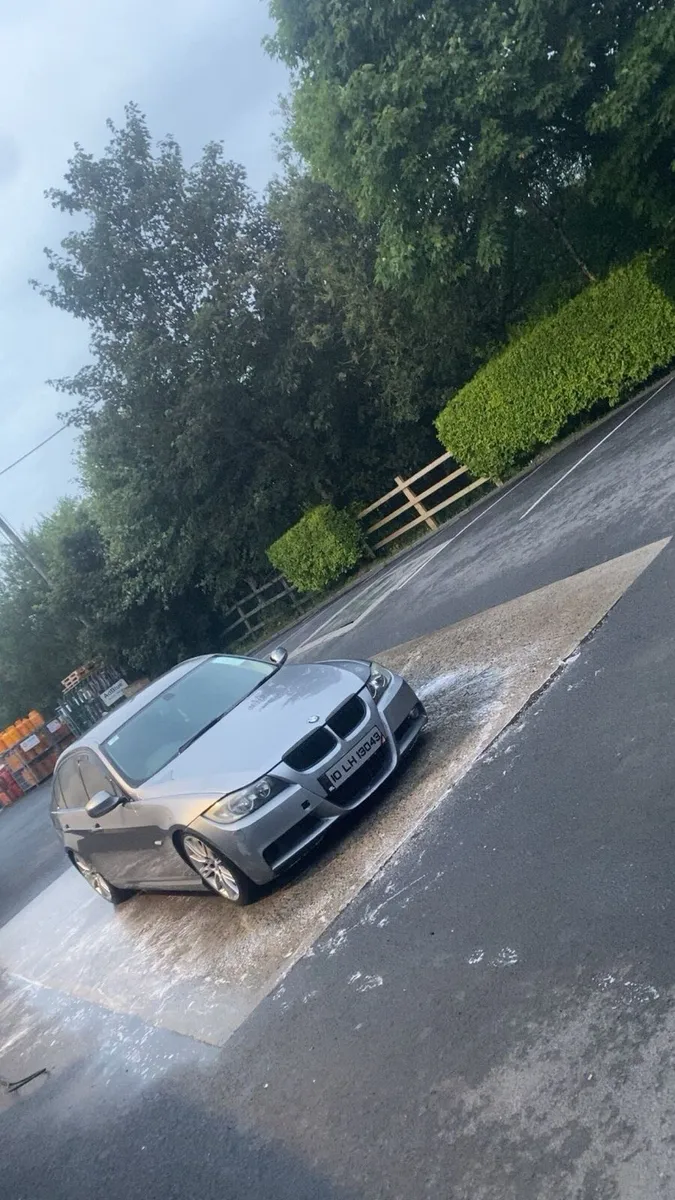 BMW e90 316d - Image 1