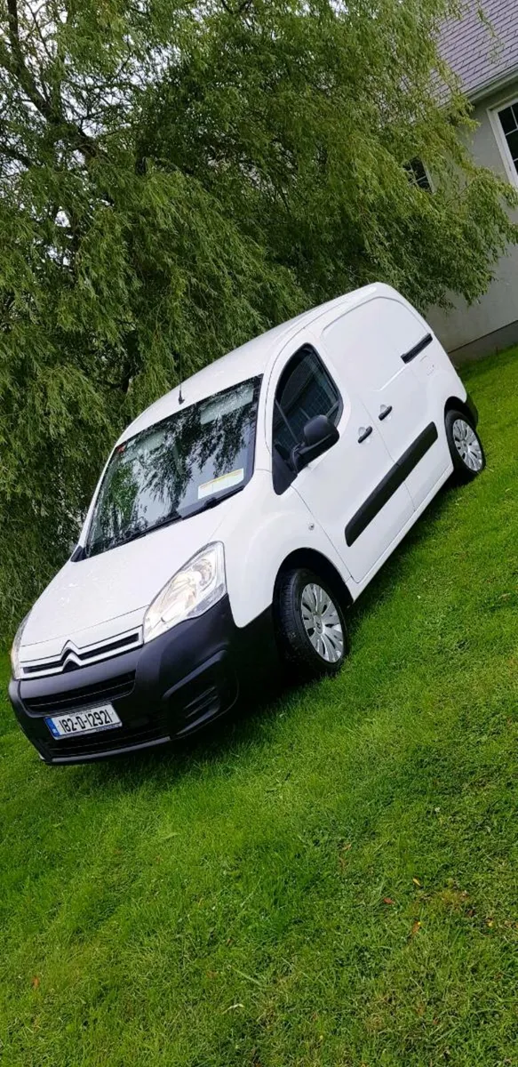 Citroen berlingo 1.6hdi,  2018, clean van 3seats - Image 1