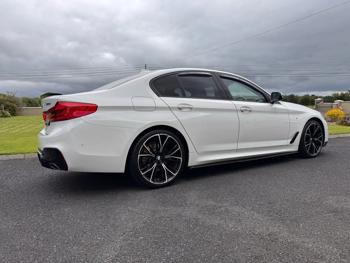 2018 520D M Sport - Image 2