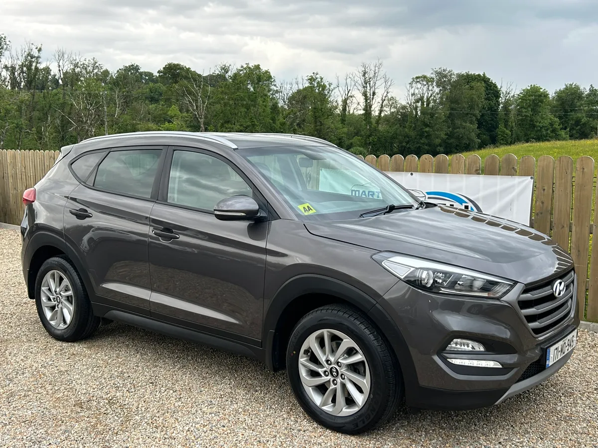 2017 Hyundai Tucson Executive - Image 3