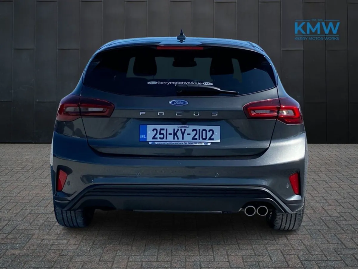 Ford Focus St-line Mhev 125BHP... Zero Mileage - Image 4