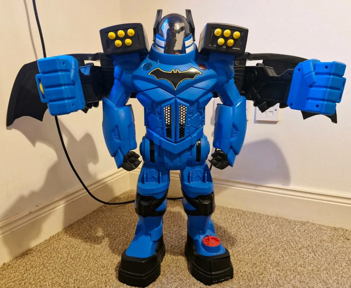 Imaginext Giant Batbot - Image 1