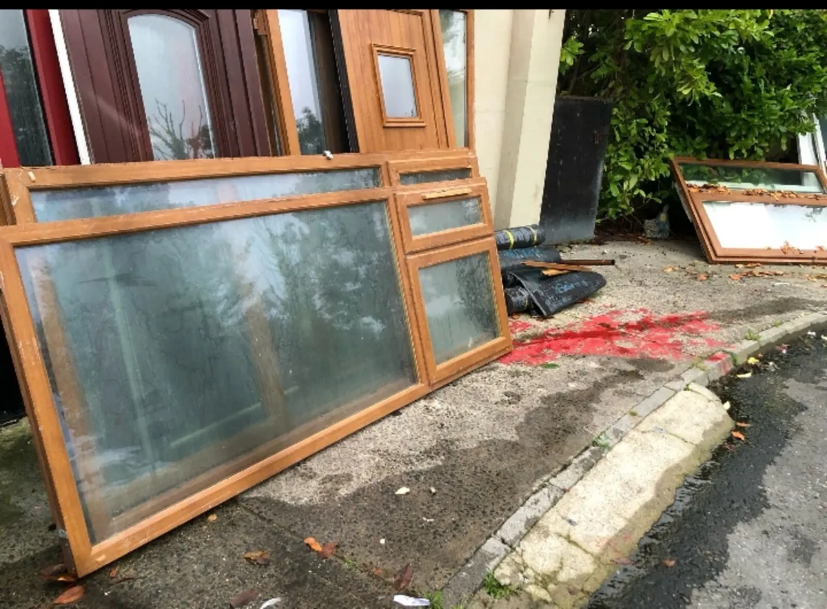 ➡️GOOD QUALITY GOLDEN OAK BIG WINDOWS AVAILABLE ⬅️