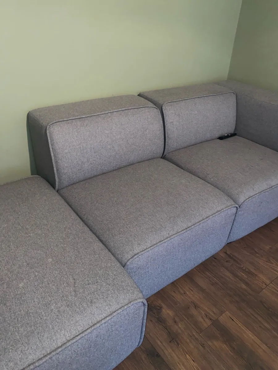 Couch - Image 2