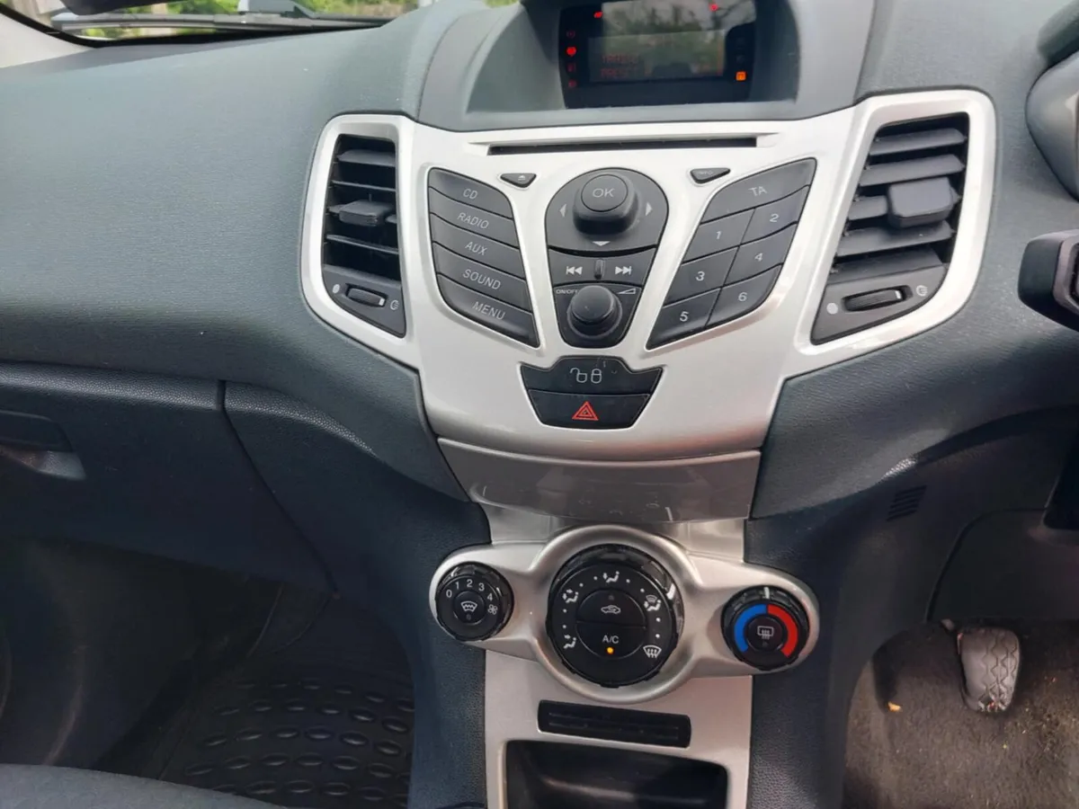 Ford Fiesta - Image 3